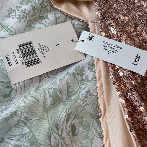 Dress - Picture 5 of 5